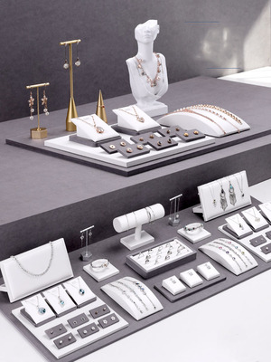 EARRING DISPLAY